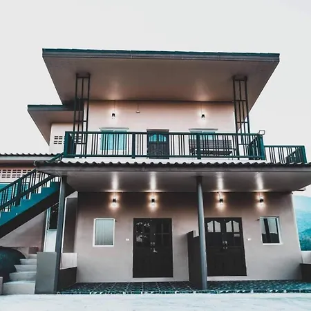 Ruen Karlae Hotel