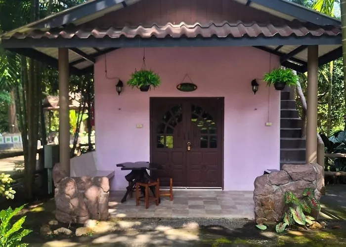 บ้านกาแล *